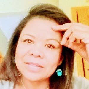 Meet your Posher, Alma